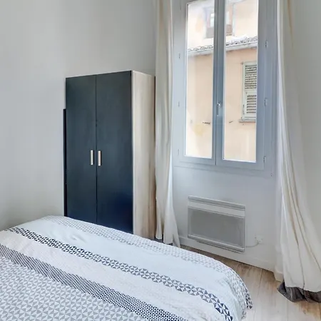 Apartman Lovely Cosy Flat In Old Town *